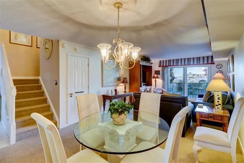 955 Cutter Court at The Sea Pines Resort - photo 13