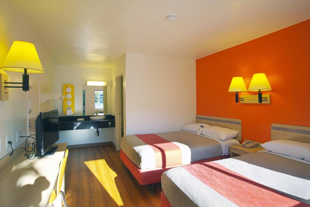 North Charleston Lodge - photo 10