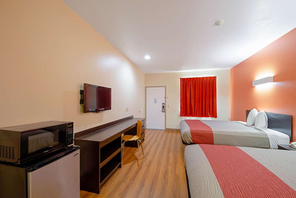 Motel 6 Rhome TX - photo 15