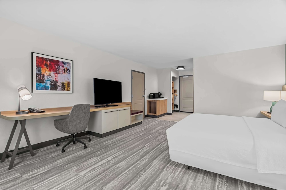 Hilton Garden Inn Cartersville - photo 13
