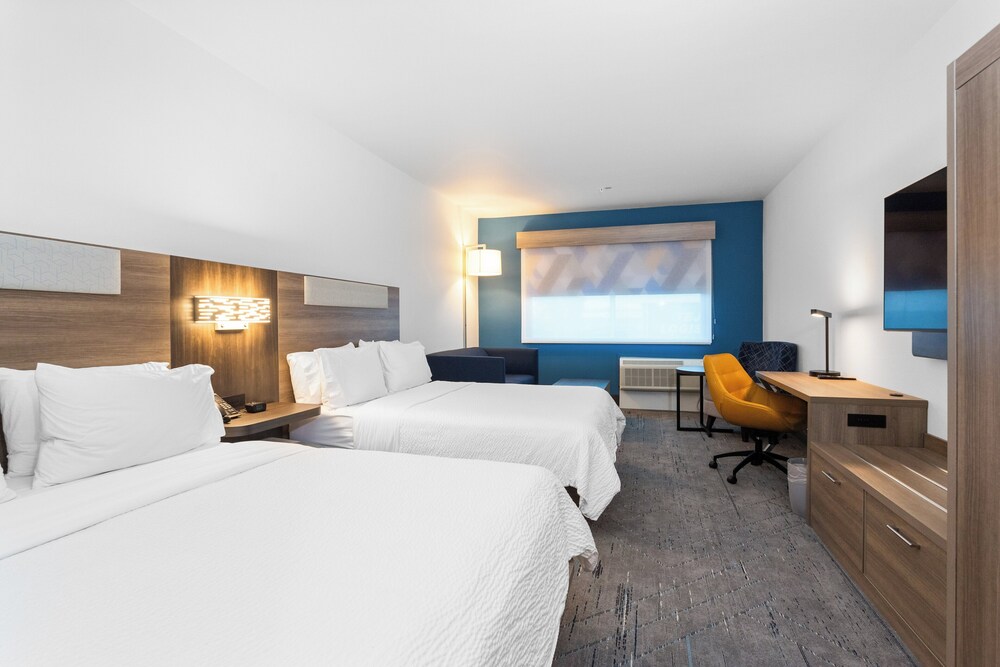 Holiday Inn Express & Suites Waco Downtown by IHG - photo 11