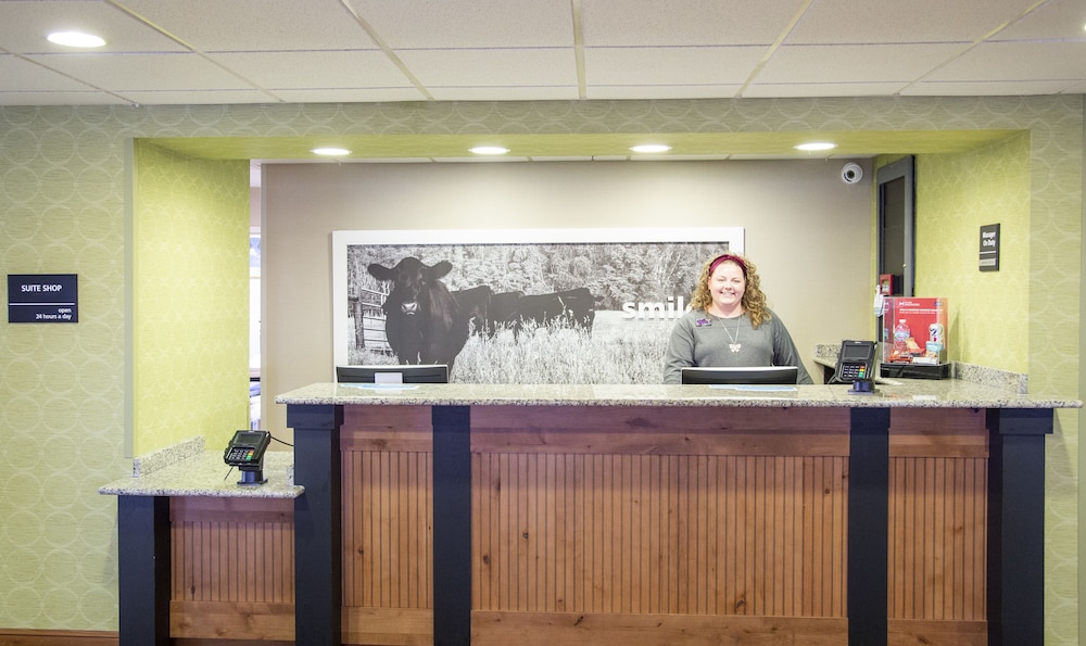 Hampton Inn Wooster - photo 4