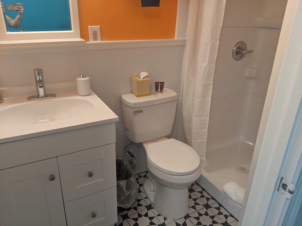 Riverboat Inn and Suites - photo 22