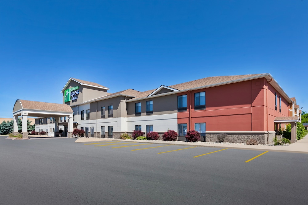 Holiday Inn Express Suites Three Rivers By Ihg — Three Rivers