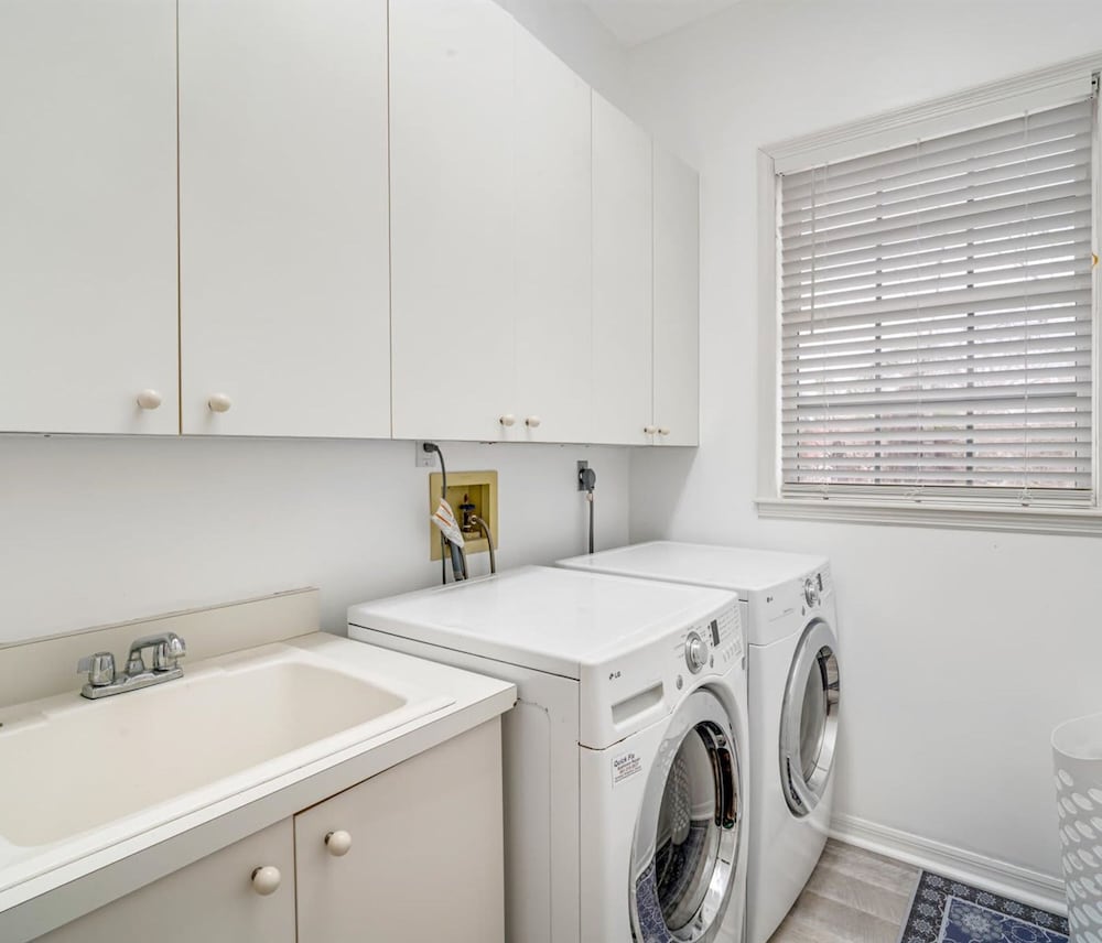 Siesta Key Marvel Pool SPA Deeded Beach Access - photo 117
