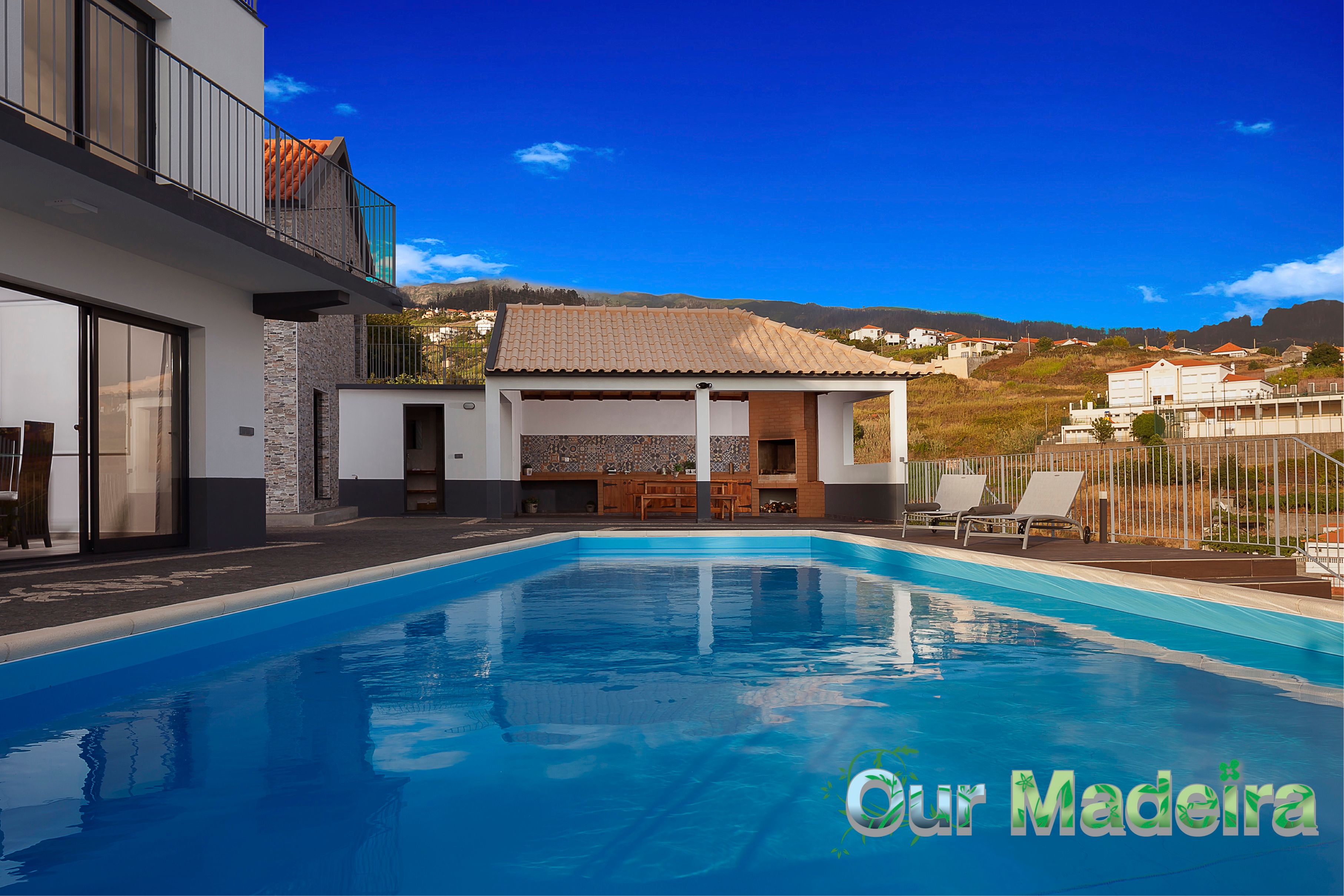 Luxury Calheta Villa Casa Da Rosalina 5 Bedrooms Stunning Sea Views — 4-Star Luxury Hotel in Calheta, Portugal