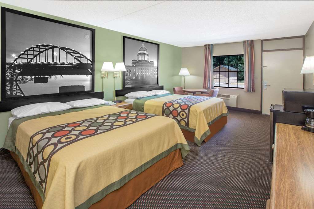 Super 8 by Wyndham Clarksville AR - photo 7