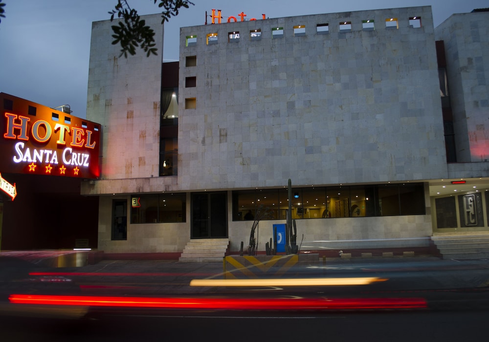 Hotel Santa Cruz — hotel in Tlalnepantla