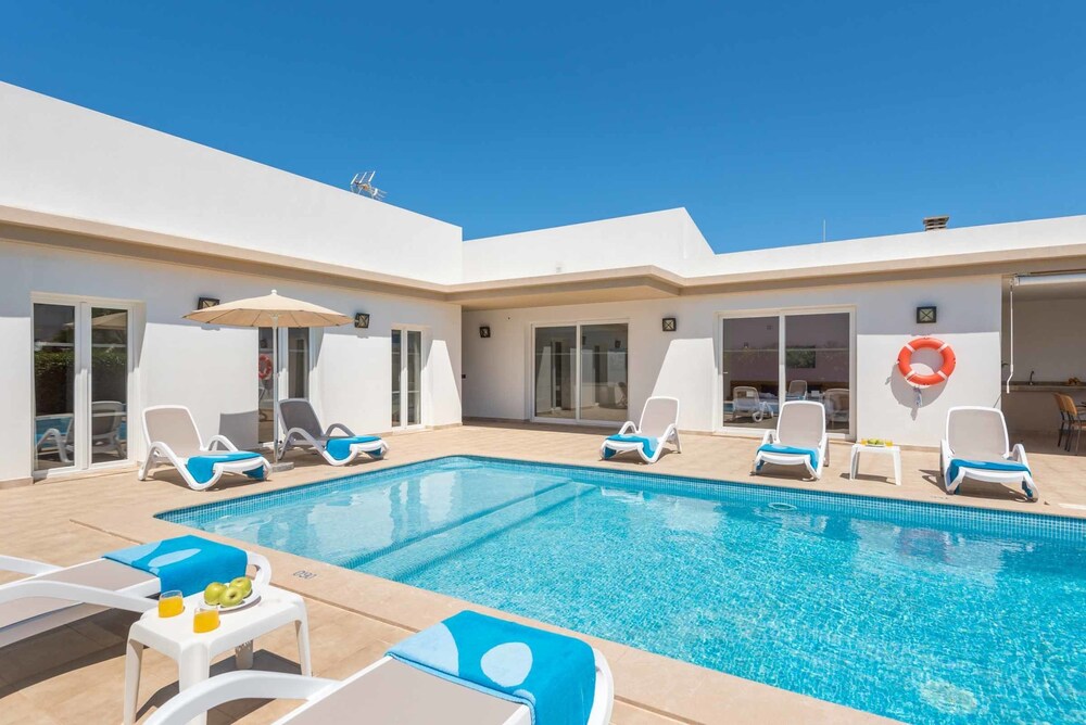 Villa Sonia — 4-Star Luxury Hotel in Ciutadella, Spain