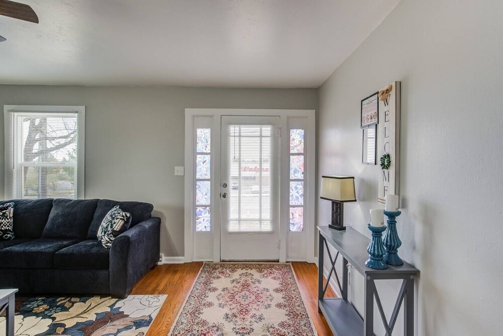 2BR Olympic Training Center Dog friendly - photo 19