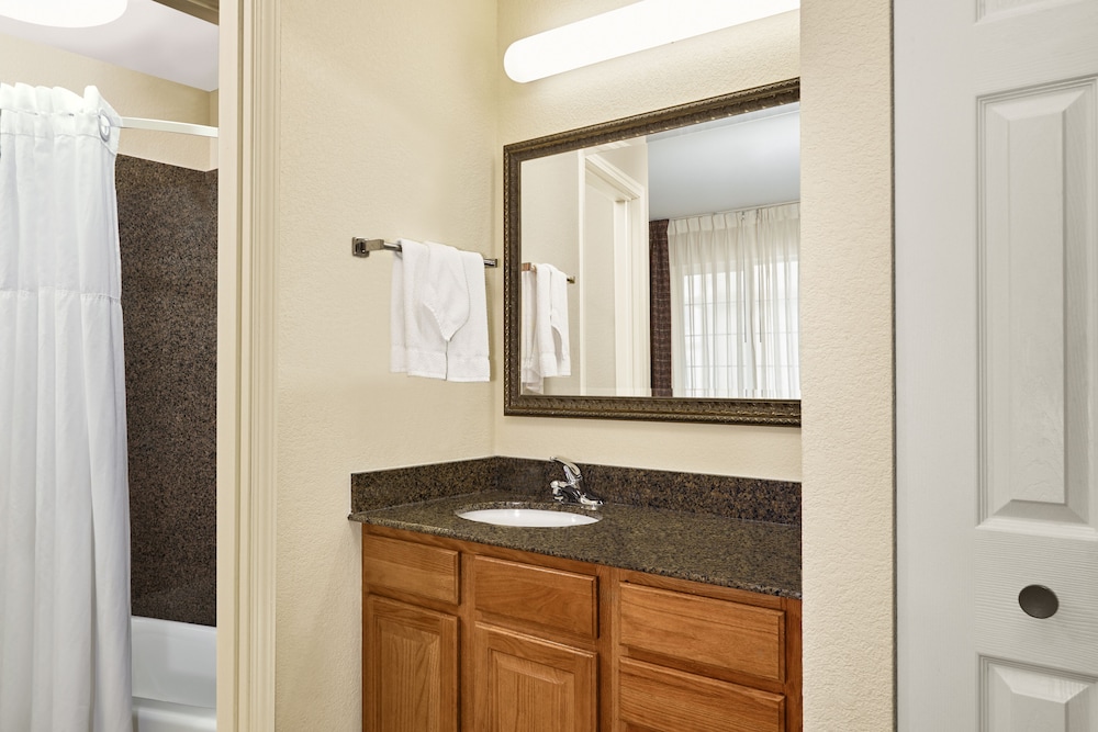 Staybridge Suites Milwaukee Airport South by IHG - photo 33