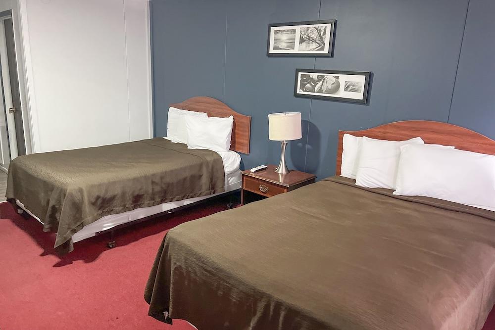 Country Club Inn - photo 12