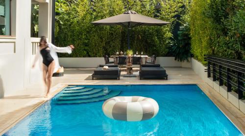 Sol Residence Private Pool Gym Glyfada — 4-Star Luxury Hotel in Glyfada, Greece