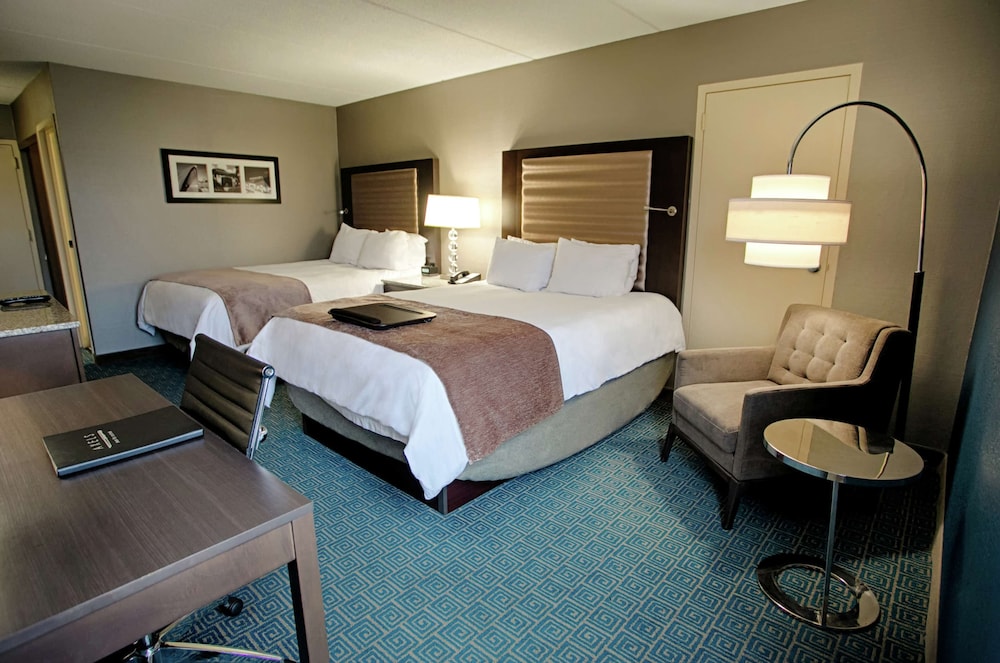 DoubleTree by Hilton Roseville Minneapolis - photo 6