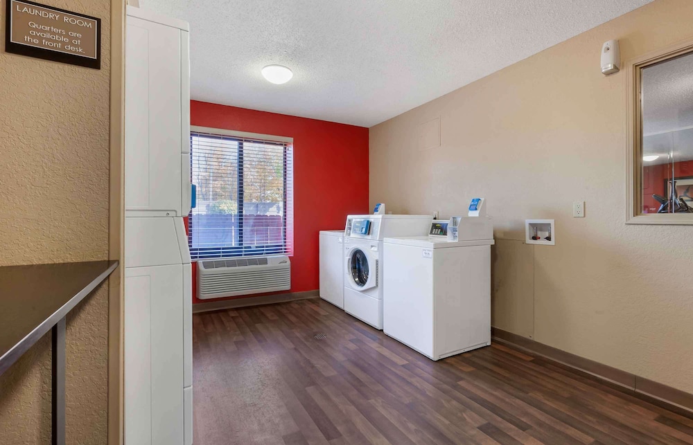 Extended Stay America Select Suites Rockford State Street - photo 25