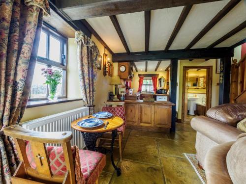 Sweet knoll cottage — 4-Star Luxury Hotel in Buxton, United Kingdom