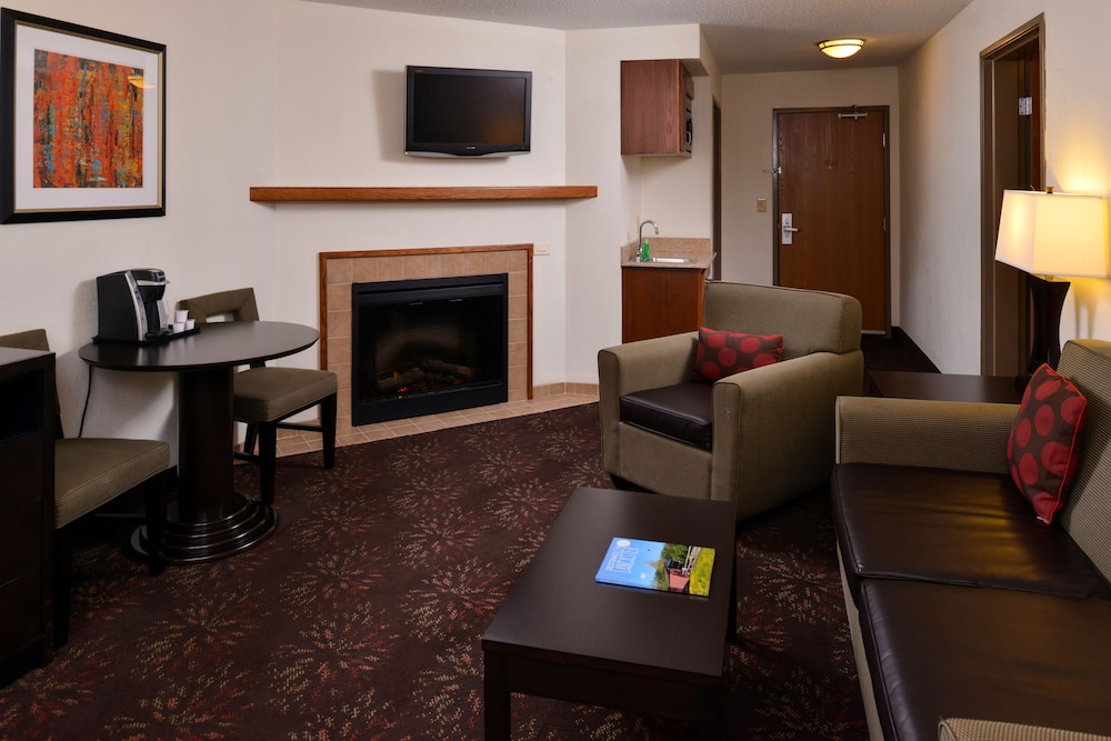 Holiday Inn Express Hotel & Suites Lancaster Lititz by IHG - photo 5