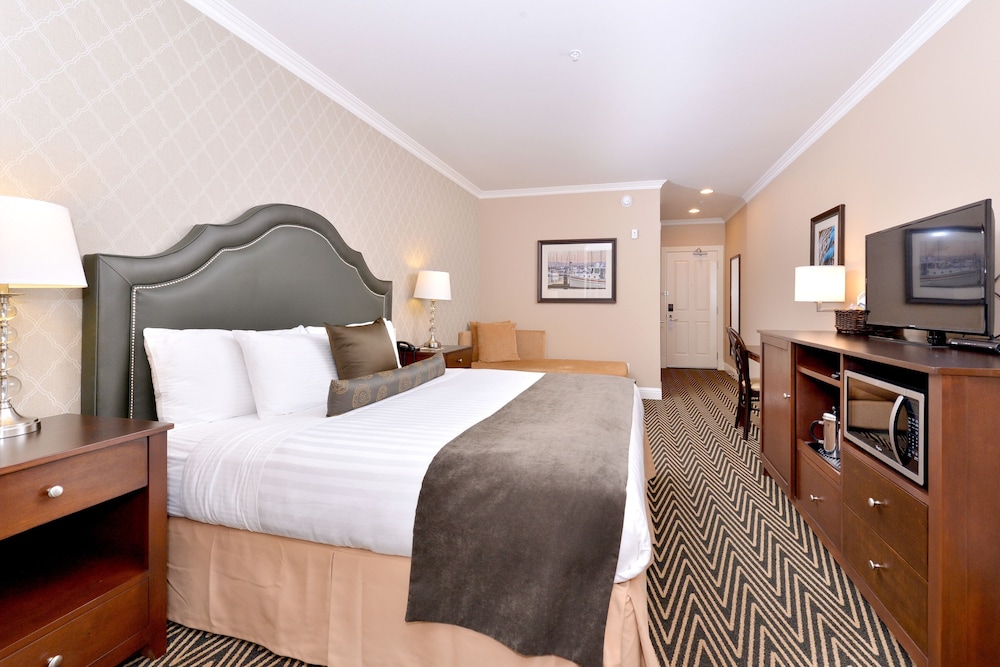 Majestic Inn & Spa - photo 27