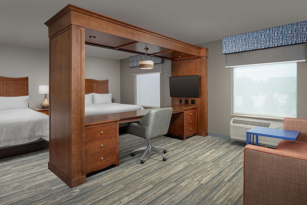 Hampton Inn & Suites Holly Springs - photo 12