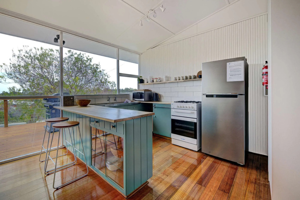 Loma Talo in Coles Bay, Australia