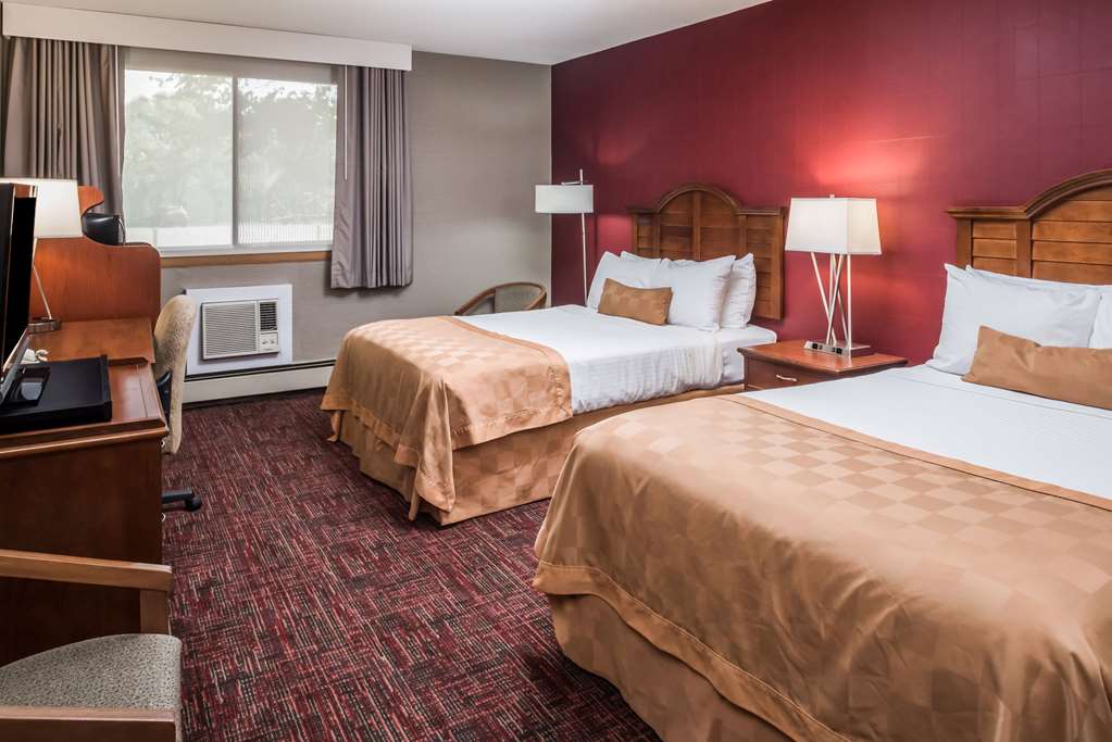 Ramada by Wyndham Grand Forks - photo 23