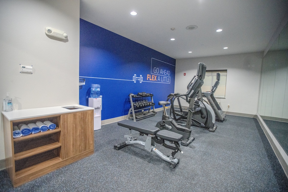 Holiday Inn Express Cleveland by IHG - photo 33
