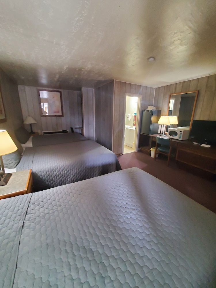 Southwest Motel - photo 13