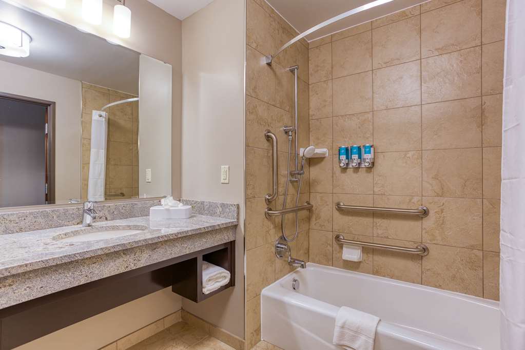Drury Inn & Suites Cincinnati Northeast Mason - photo 21
