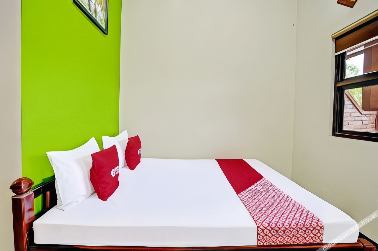 Oyo 92049 D Jamus Resort Telaga Ngebel — Ponorogo