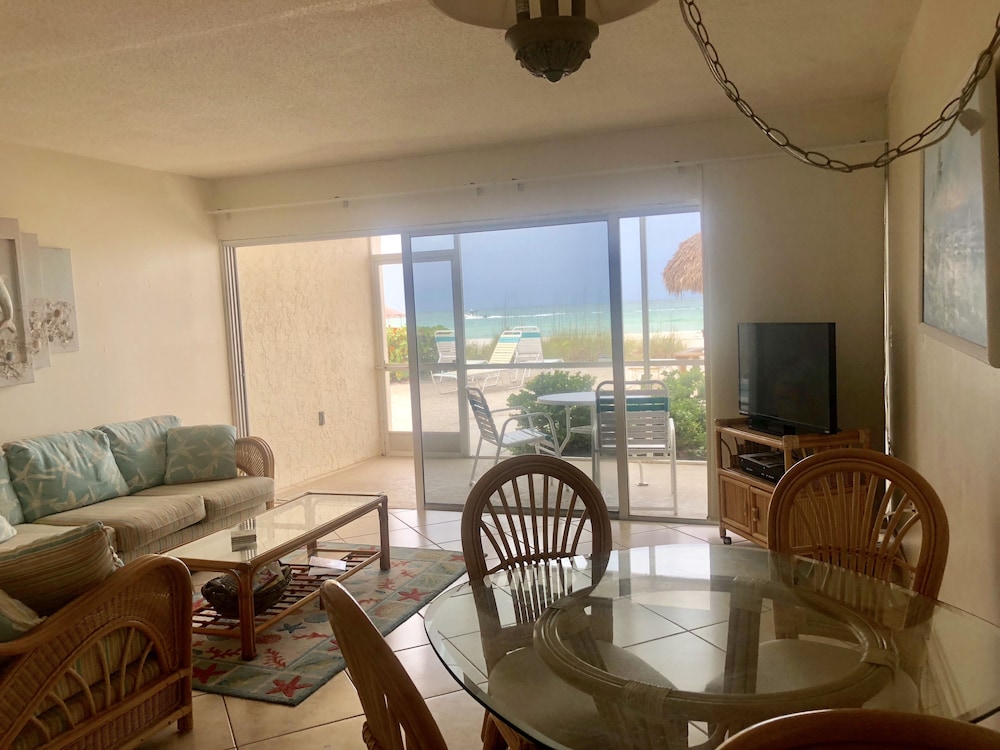 Coconuts Beach Resort - photo 26