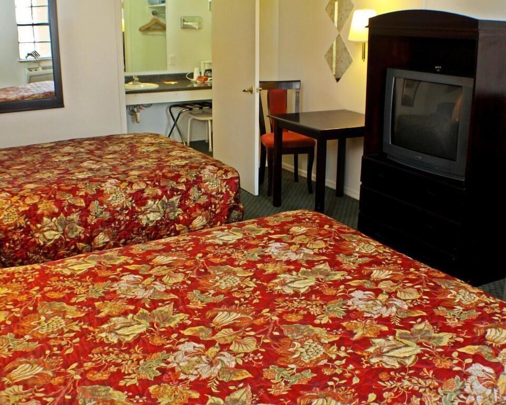 American Dream Inn - photo 13