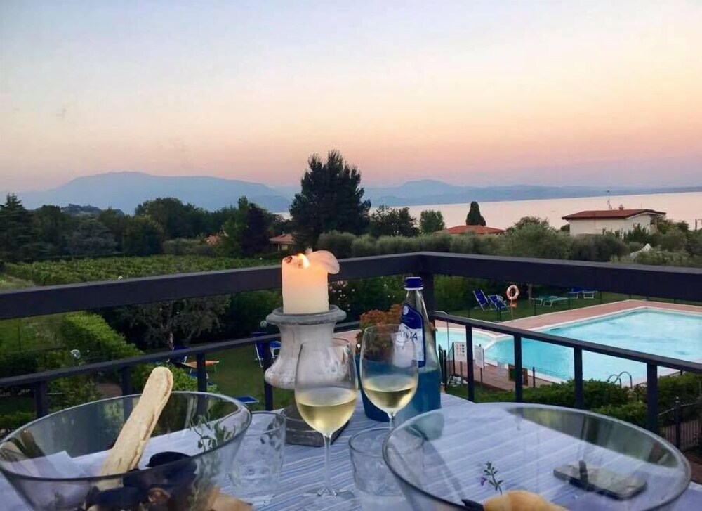Florence Garda Hotel - last minute hotel in Manerba Del Garda