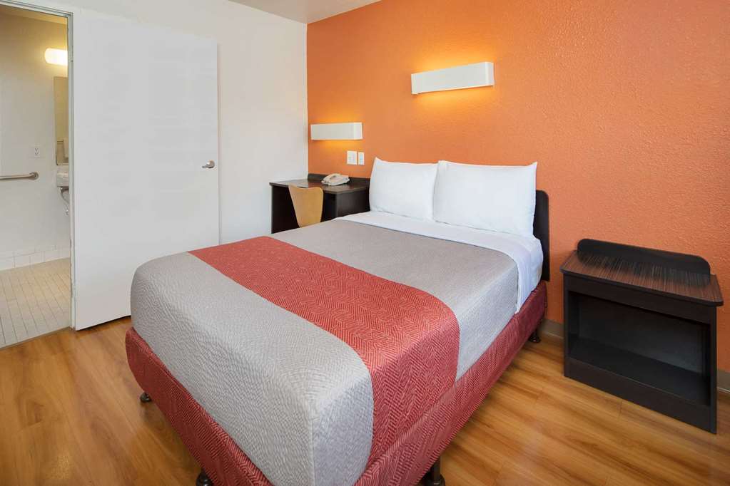 Motel 6 Arcadia CA Los Angeles Pasadena Area - photo 14