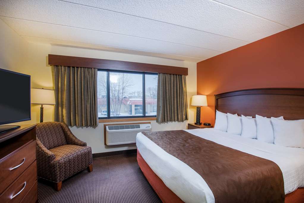 AmericInn by Wyndham Grand Forks - photo 22