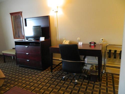 Travelodge By Wyndham Evanston - photo 32