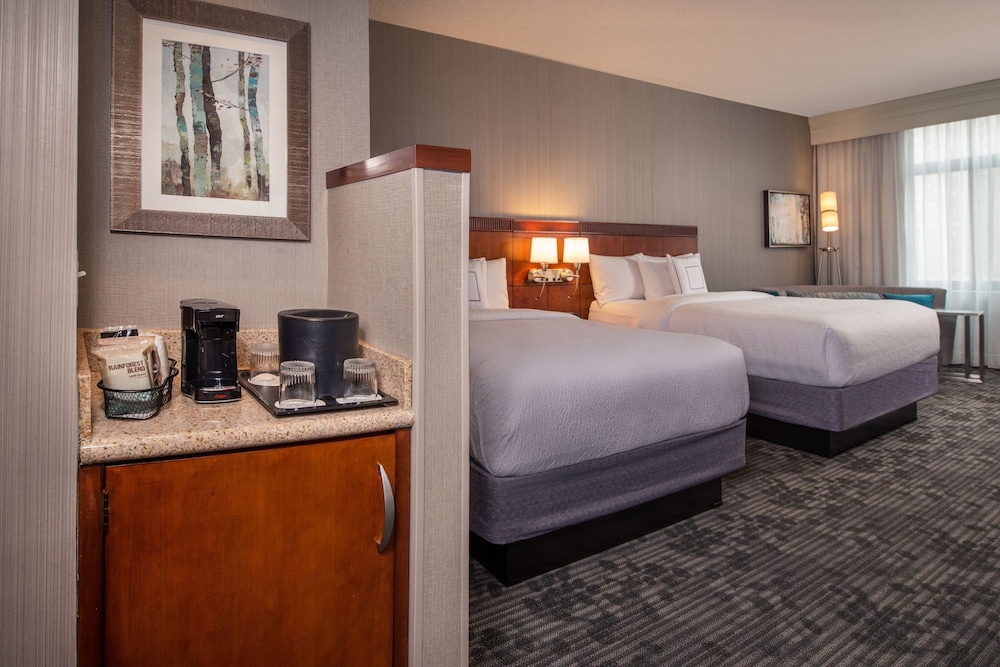 Courtyard by Marriott Gaithersburg Washingtonian Center - photo 15