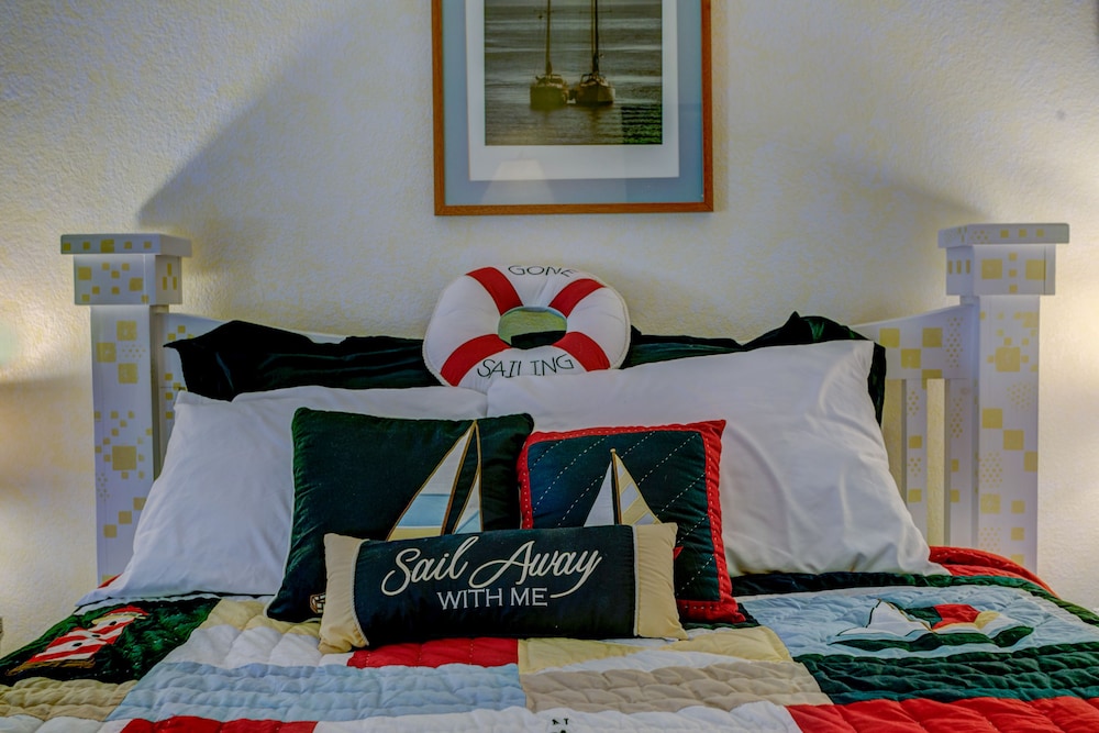 Anchor Inn NSB Bed & Breakfast - photo 21
