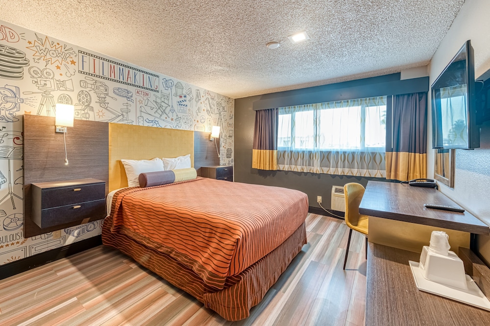 La Mirage Inn Hollywood - photo 5