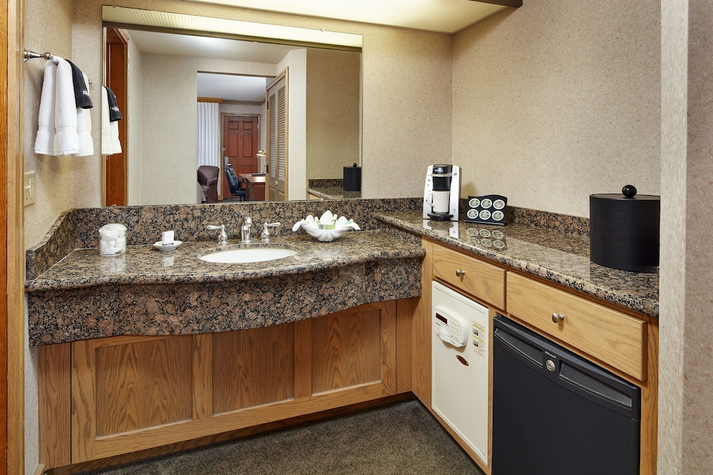 Cavalier Oceanfront Resort - photo 23