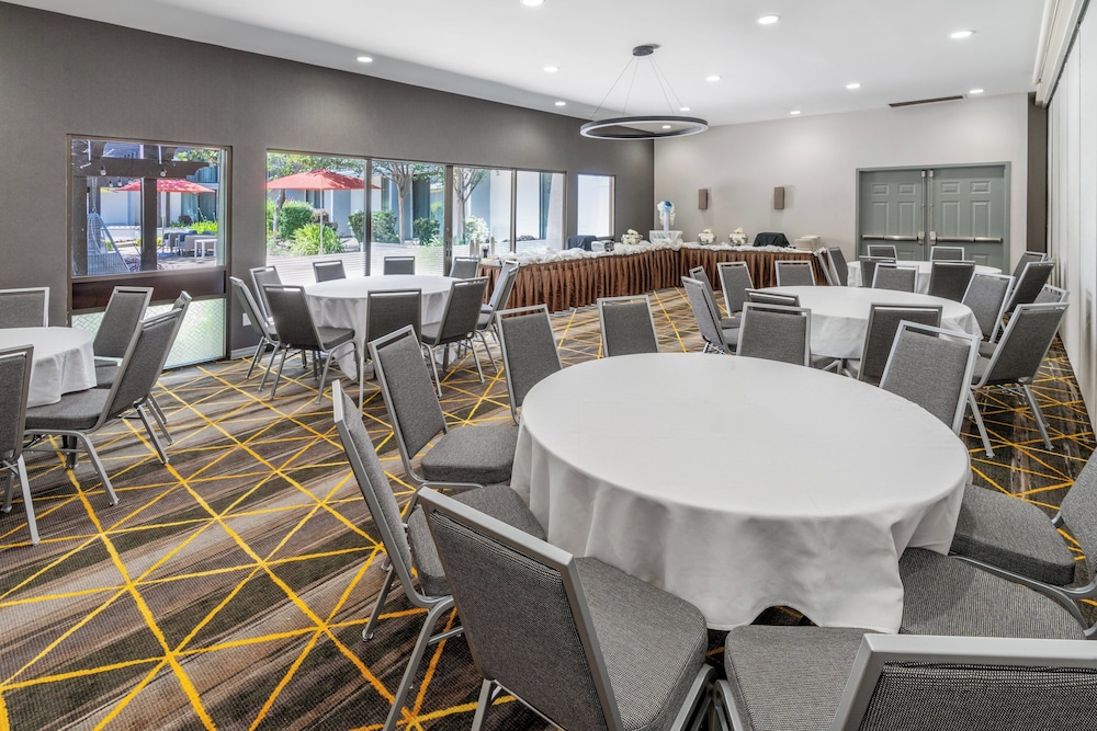 Holiday Inn Dublin Pleasanton by IHG - photo 33