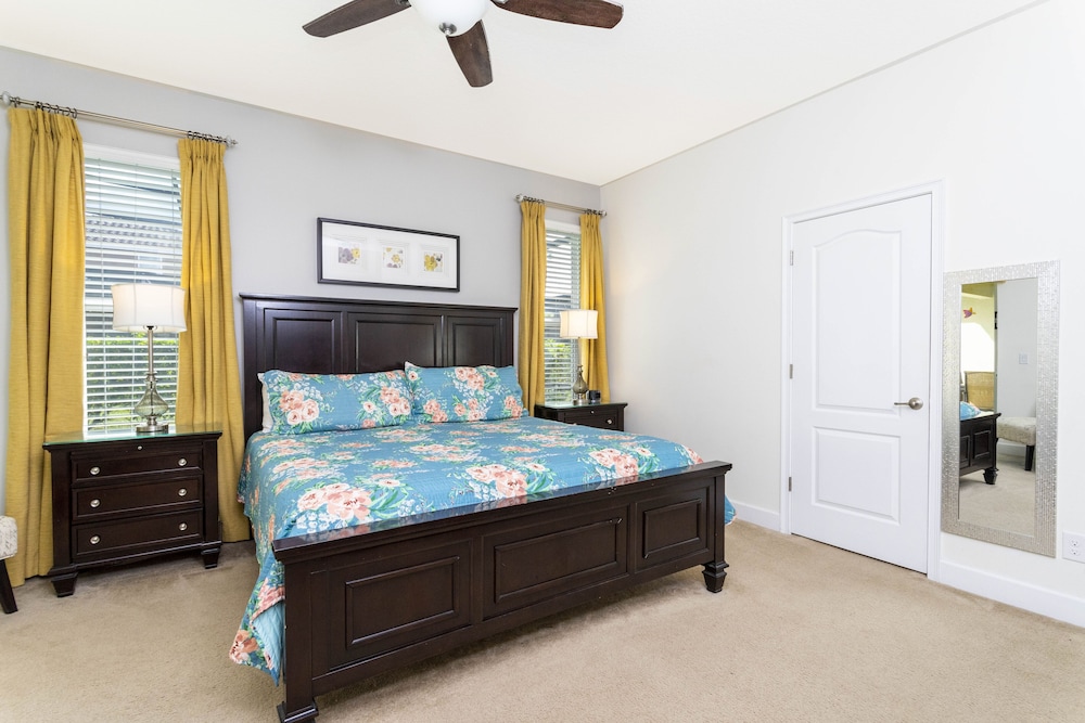 Gorgeous 4Bd with Pool @ 4072 Solterra Resort Davenport - photo 2