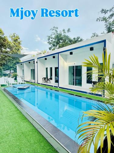 Mjoy Resort - carbon neutral hotel in Unknown City