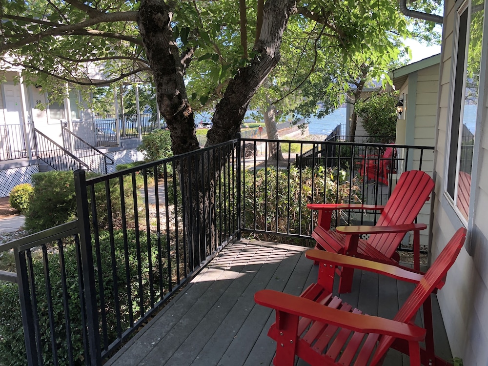 Clear Lake Cottages & Marina - photo 168