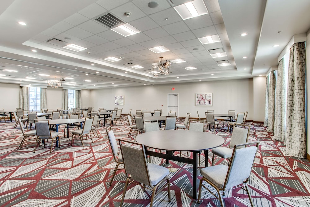 Hilton Garden Inn North Dallas Central Expy - photo 38