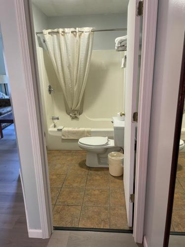Perry O Inn & Suites - photo 14