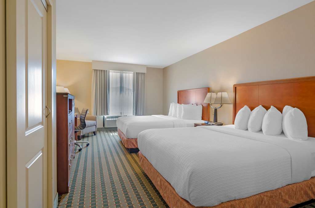 Best Western North Roanoke - photo 17