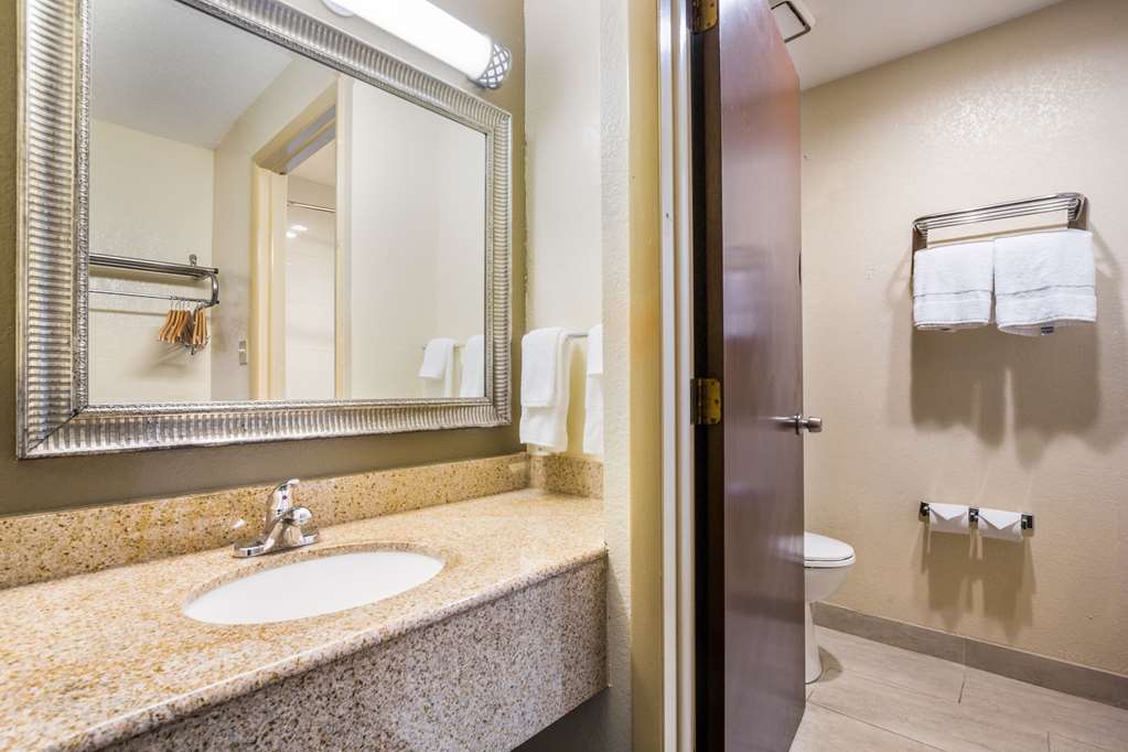 Quality Inn & Suites Florence Cincinnati South - photo 33