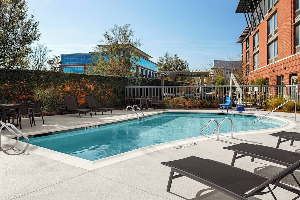 Courtyard by Marriott Charleston Summerville - photo 16