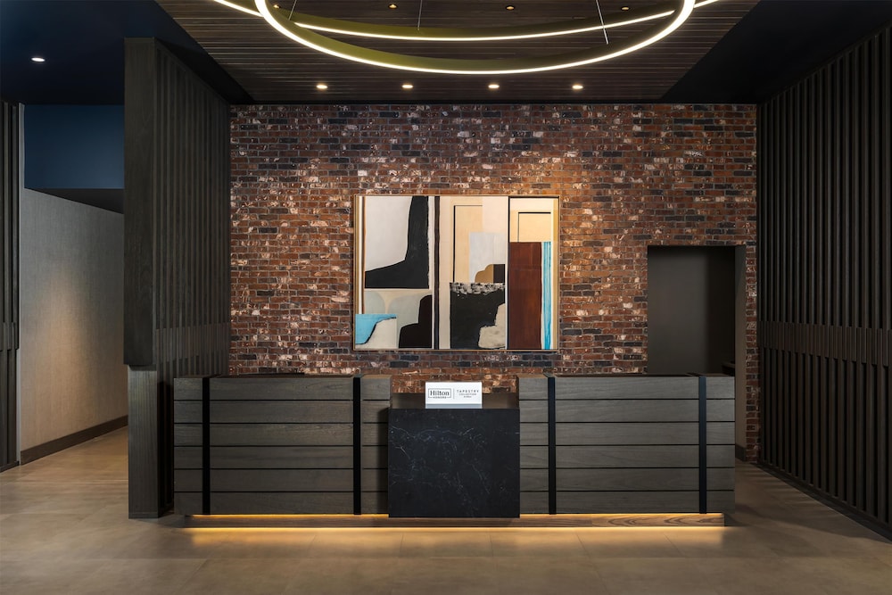 Hotel Avail Rogers Tapestry Collection by Hilton - photo 4