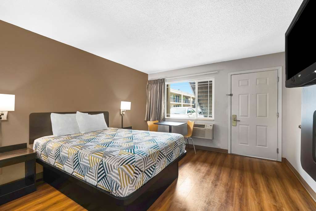 Motel6 Portland OR Downtown - photo 10